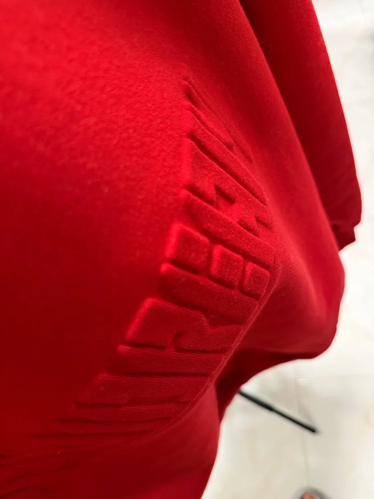 embossed-crewneck-sweatshirt-7
