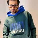 هودی Fever Essentials وارداتی رنگ سبز - مدل پوشیده